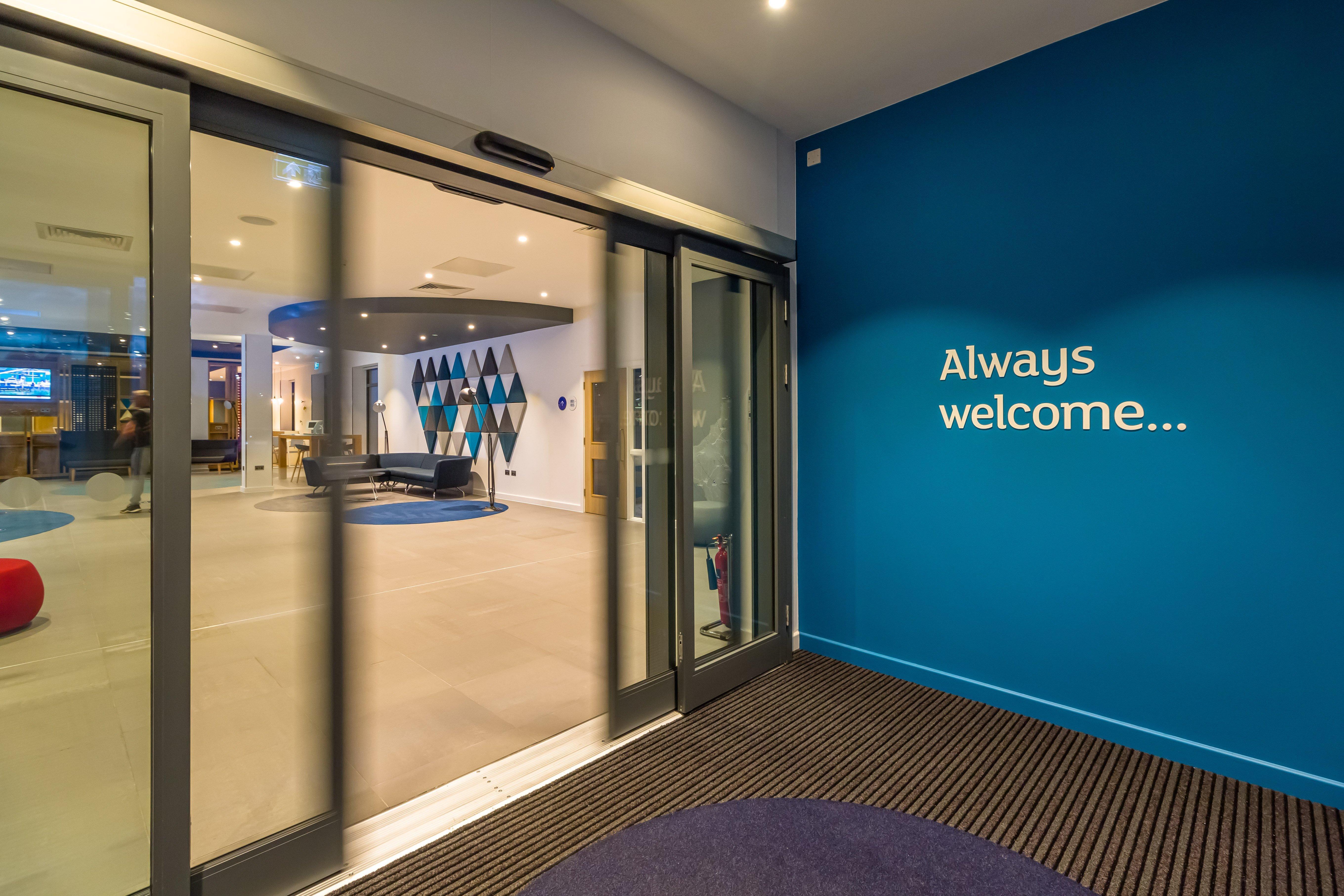 Holiday Inn Express - Bodmin - Victoria Junction By Ihg Exteriör bild